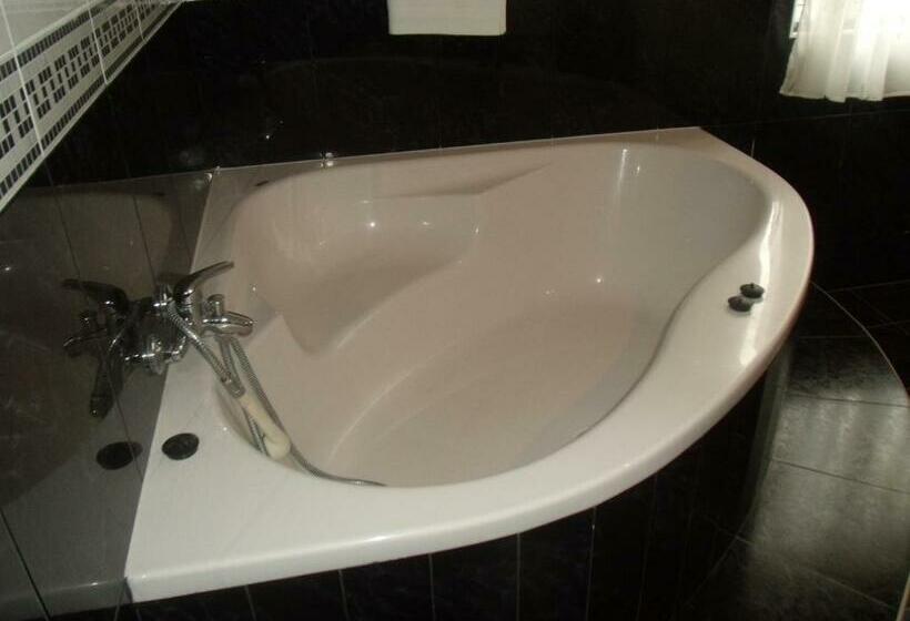 پانسیون Tropical Fruit Garden