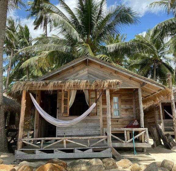 منتجع Castaway Beach Bungalows