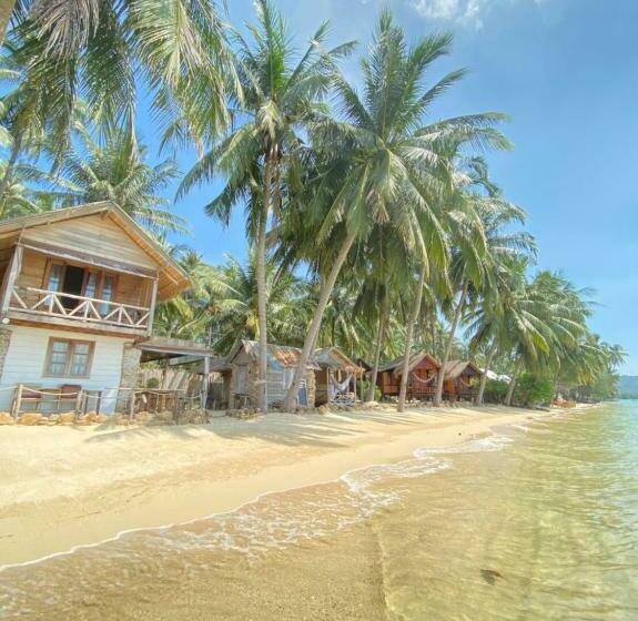 منتجع Castaway Beach Bungalows