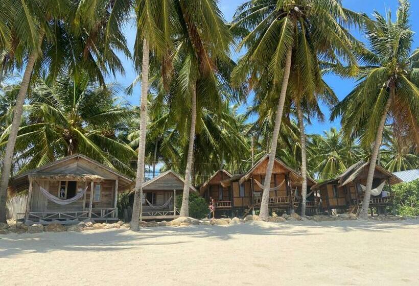 منتجع Castaway Beach Bungalows