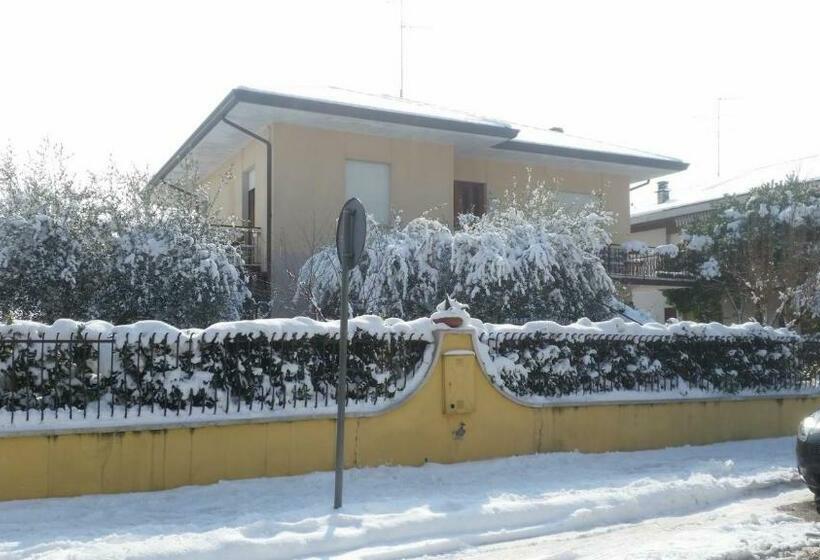 تختخواب و صبحانه A Casa Di Gabri