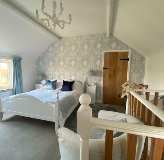 مبيت وإفطار Abbey Green Farm