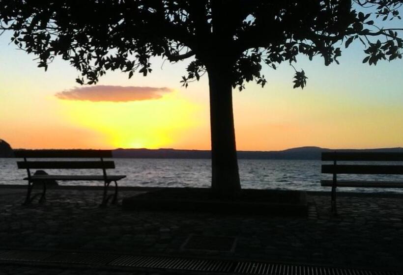 ベッドアンドブレックファースト Al Vicolo Dei Pescatori