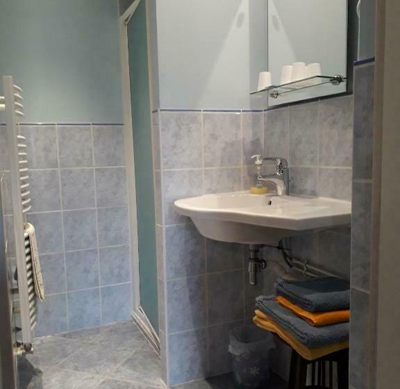 مبيت وإفطار Ambiances Chambres D  Hôtes