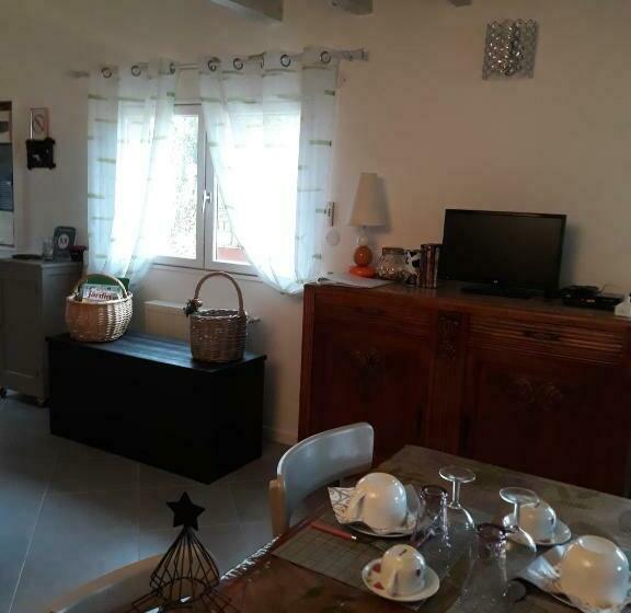 住宿加早餐  Aux Cadollines