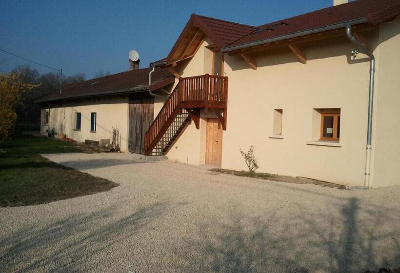 住宿加早餐  Aux Cadollines