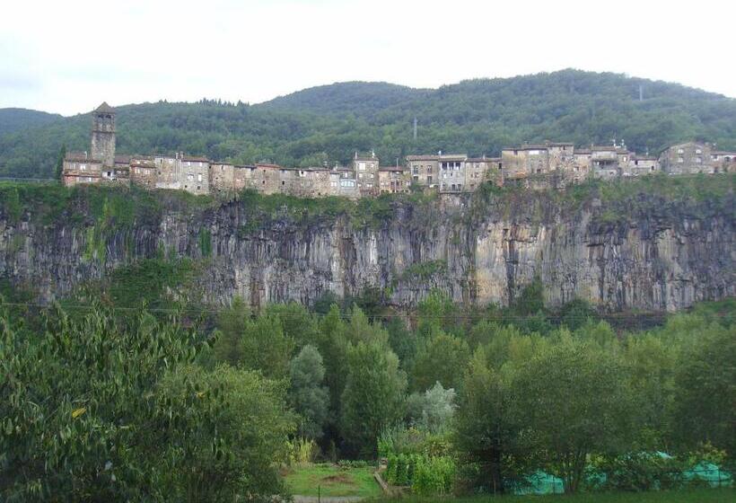 تختخواب و صبحانه Cala Clareta