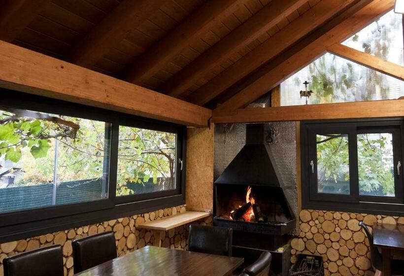 ベッドアンドブレックファースト Can Congost