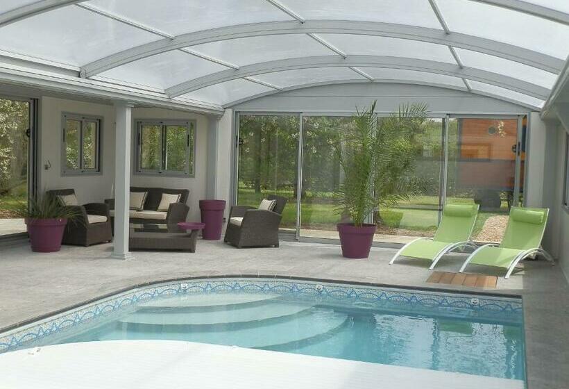 Bed and Breakfast Domaine De Meigne