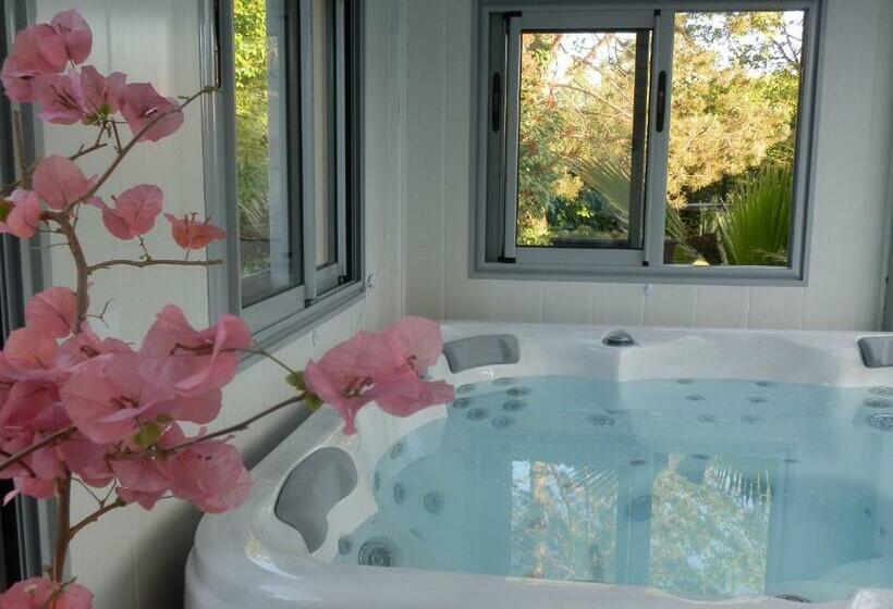 Bed and Breakfast Domaine De Meigne