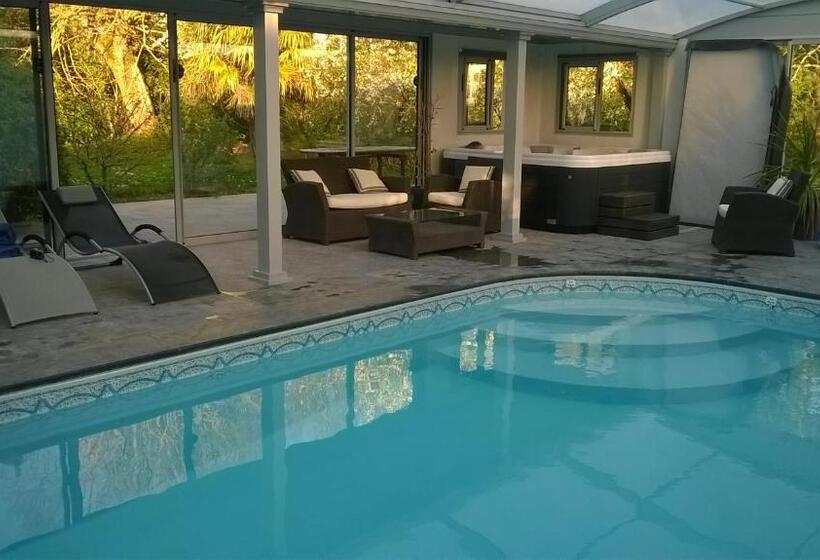 Bed and Breakfast Domaine De Meigne