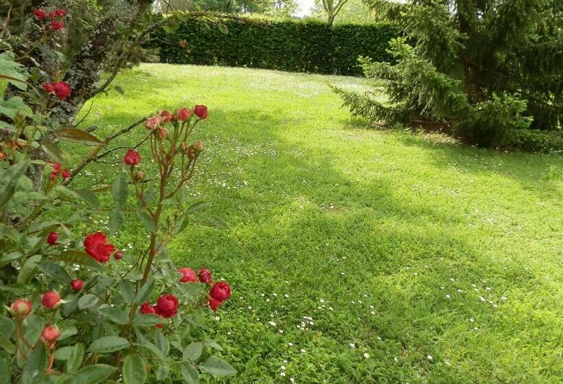 Bed and Breakfast Domaine De Meigne