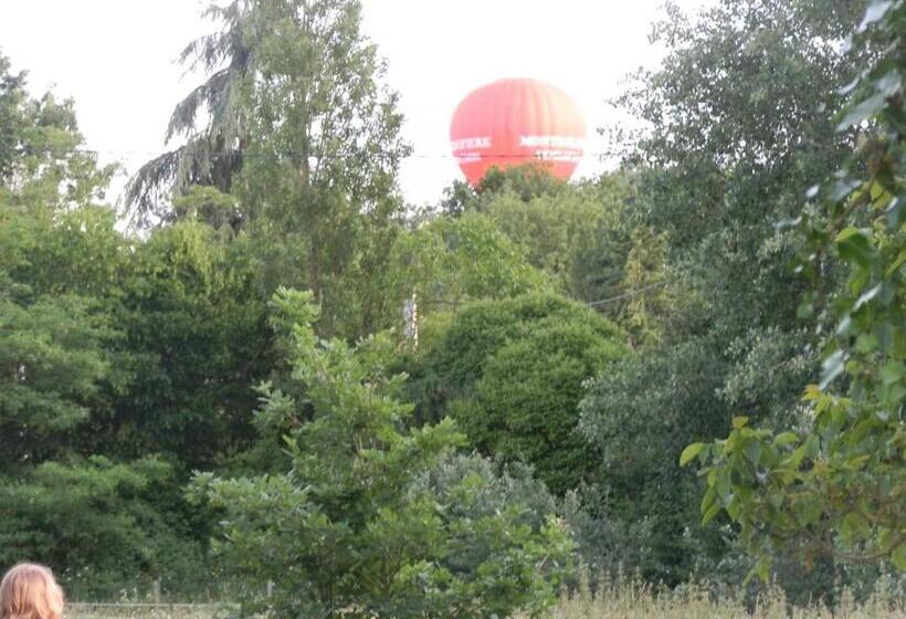 Bed and Breakfast Domaine De Meigne