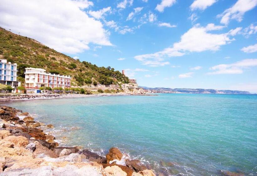 مبيت وإفطار Due Passi Dal Mare