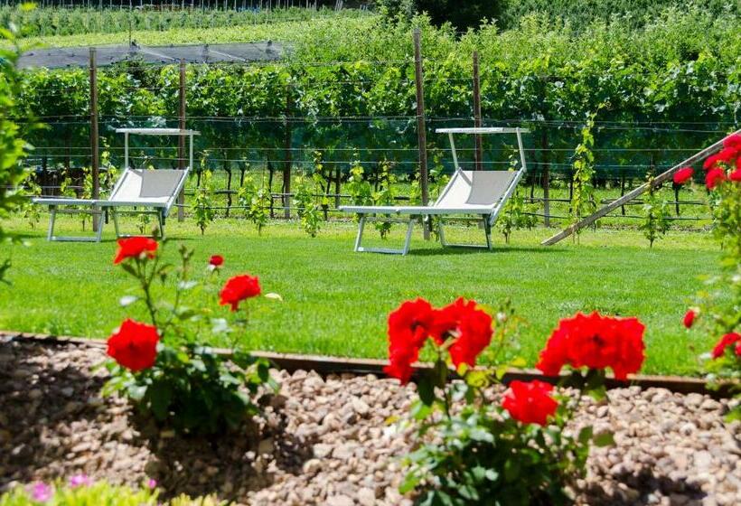 ベッドアンドブレックファースト Haus Stolz