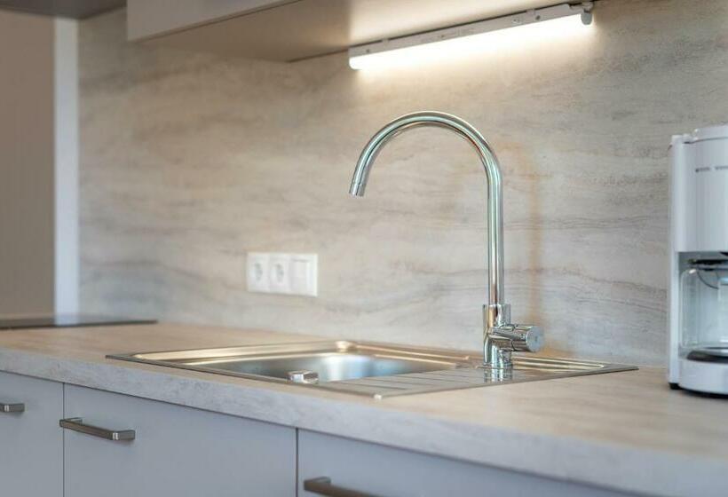 ベッドアンドブレックファースト Haus Stolz