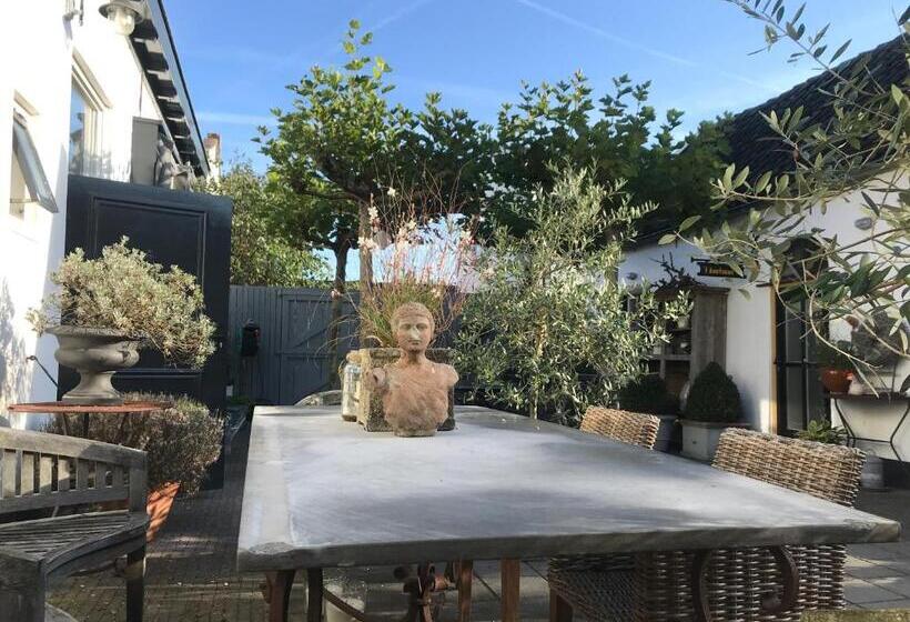 צימר Het Koetshuis