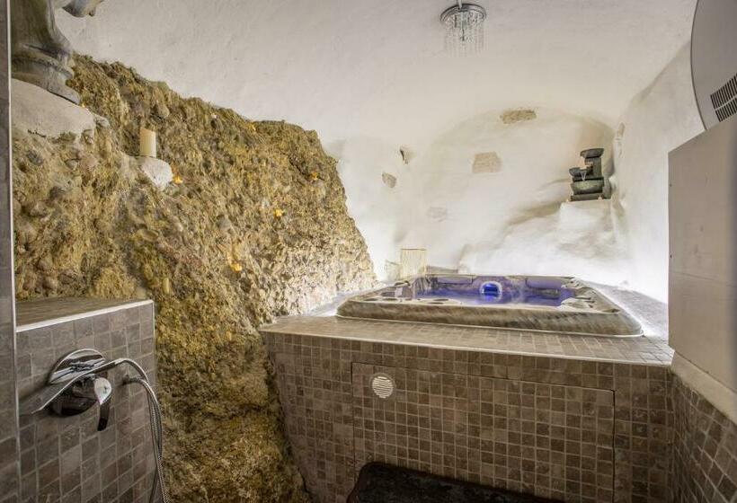 ベッドアンドブレックファースト La Bombonière & Spa