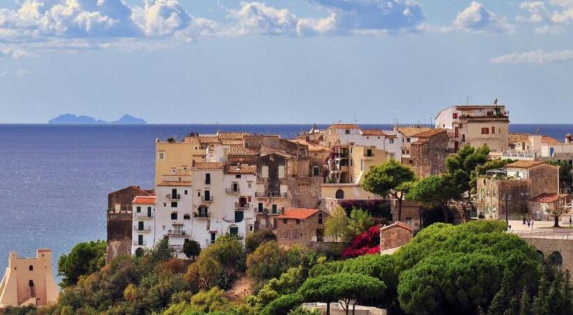 مبيت وإفطار Malakiri