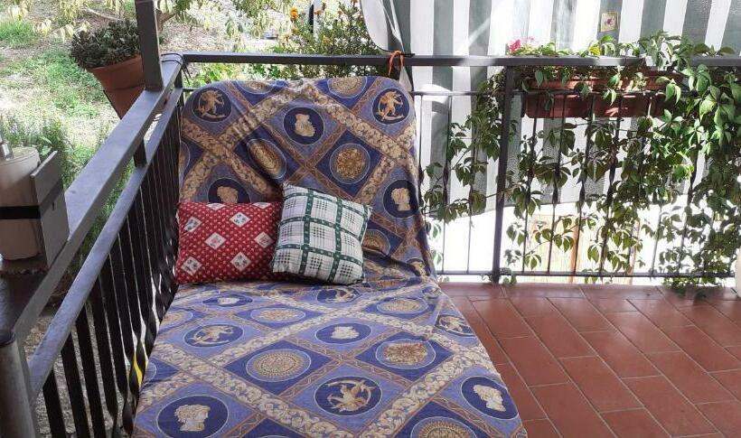 مبيت وإفطار Marika S Home