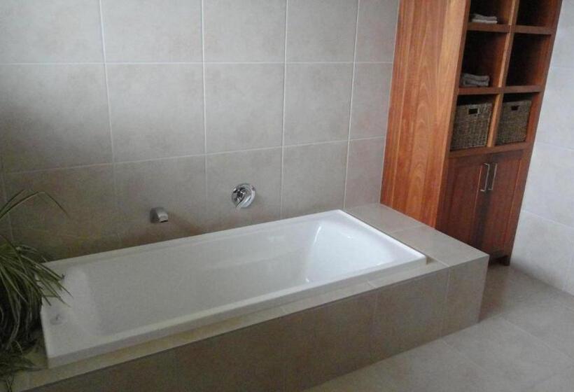 צימר Secret Lake Farmstay