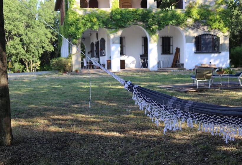 تختخواب و صبحانه Villa Albertina