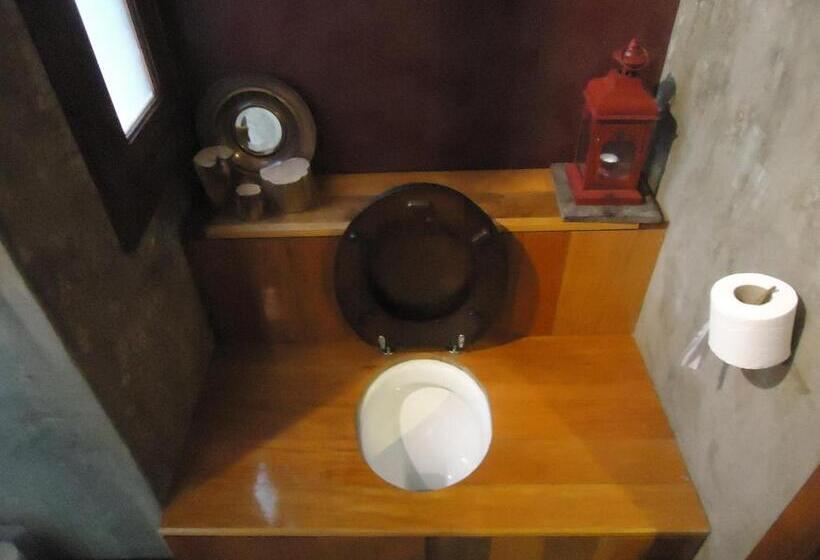 فندق A Casa Estrelícia Dourada Garcês