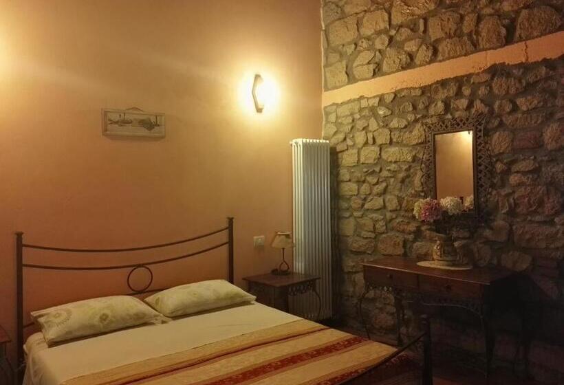 فندق Agriturismo Le Grotte