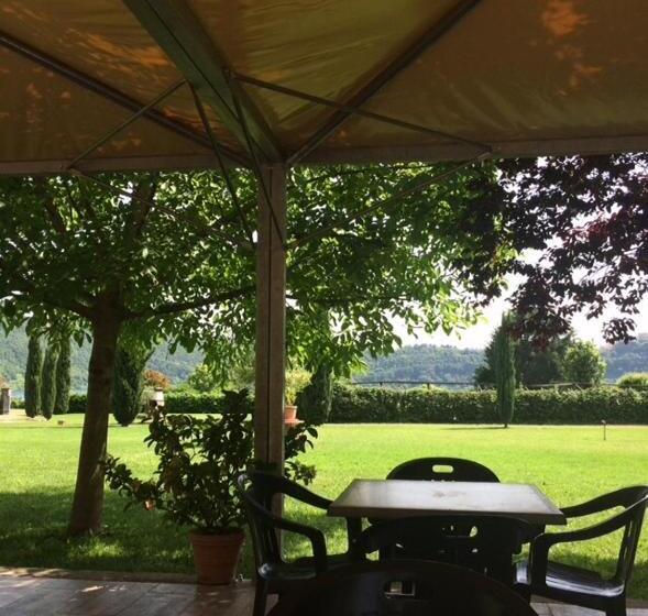 فندق Agriturismo Le Grotte