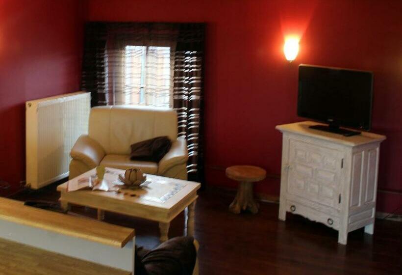 בית מלון כפרי La Ferme Du Pré Charmant