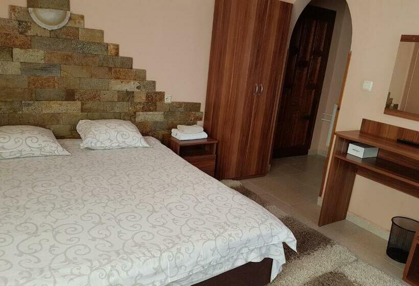 Family Hotel Zhelkovi   Olympia