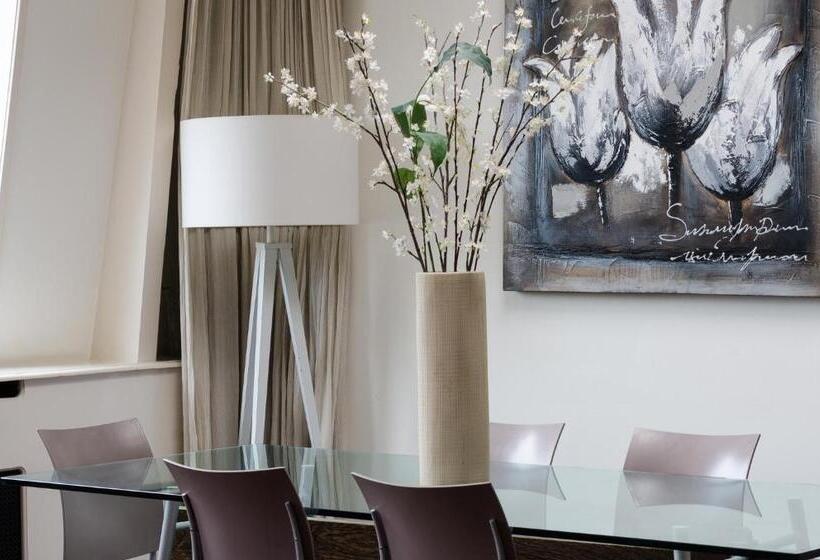 Marnix Top: 8p Near Leidsche