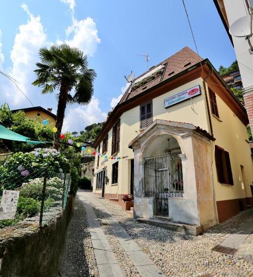 פנסיון Camera Molly