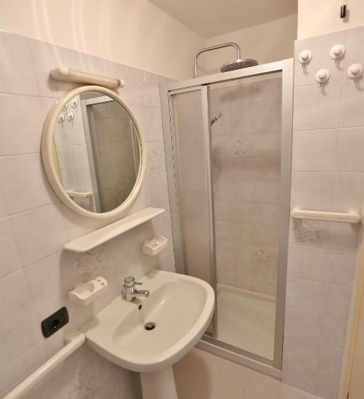 פנסיון Camera Molly