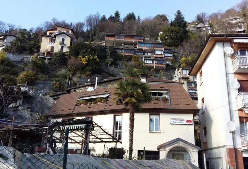 פנסיון Camera Molly