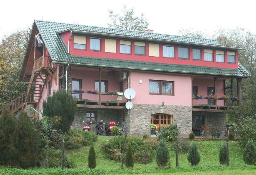 פנסיון Gadányi Vendégház és Lovarda