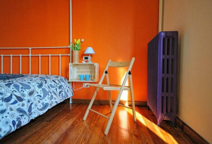 بنسيون La Boqueria