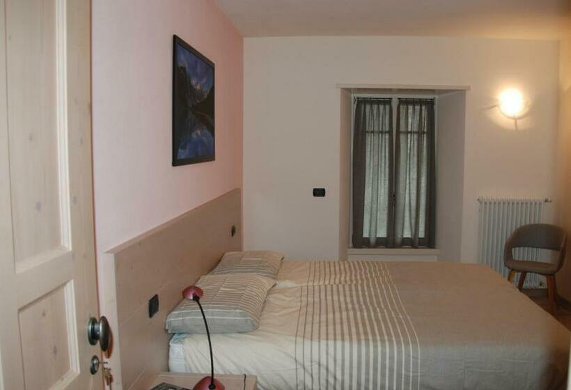 ペンション Marzia Rooms