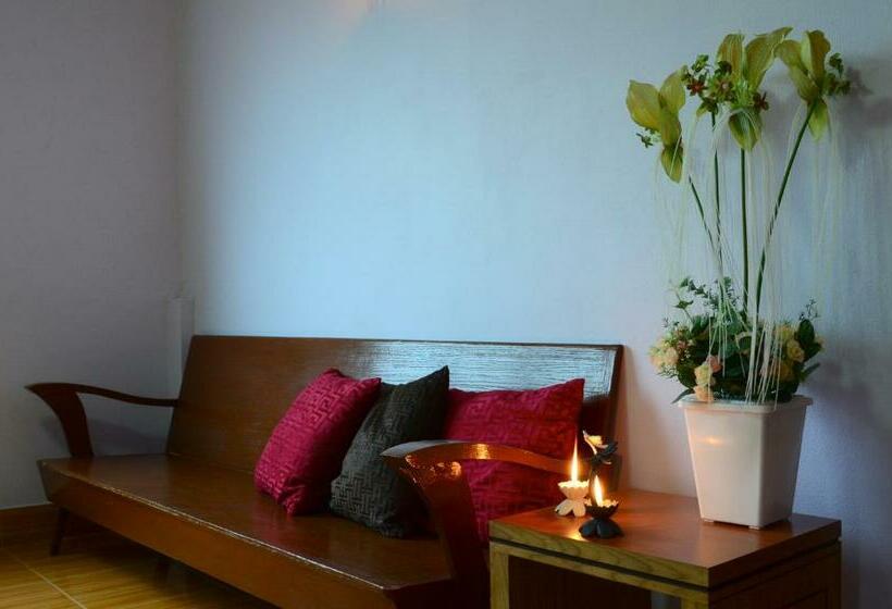 펜션 Phoonsab Hostel