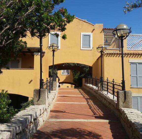 بنسيون Valesmeralda Boutique Rooms