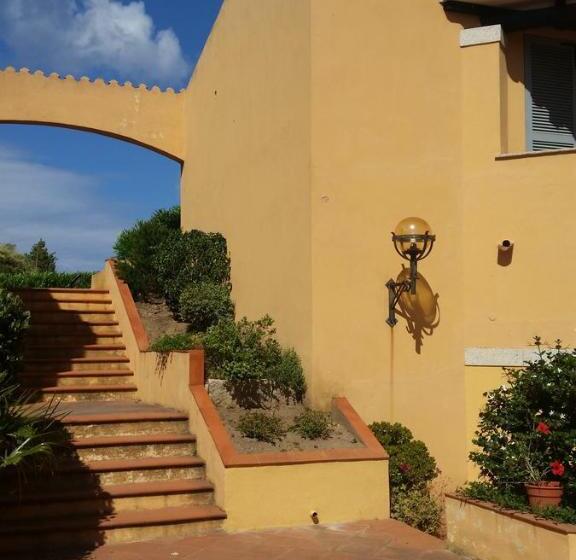 بنسيون Valesmeralda Boutique Rooms