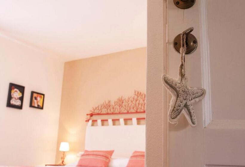 بنسيون Valesmeralda Boutique Rooms