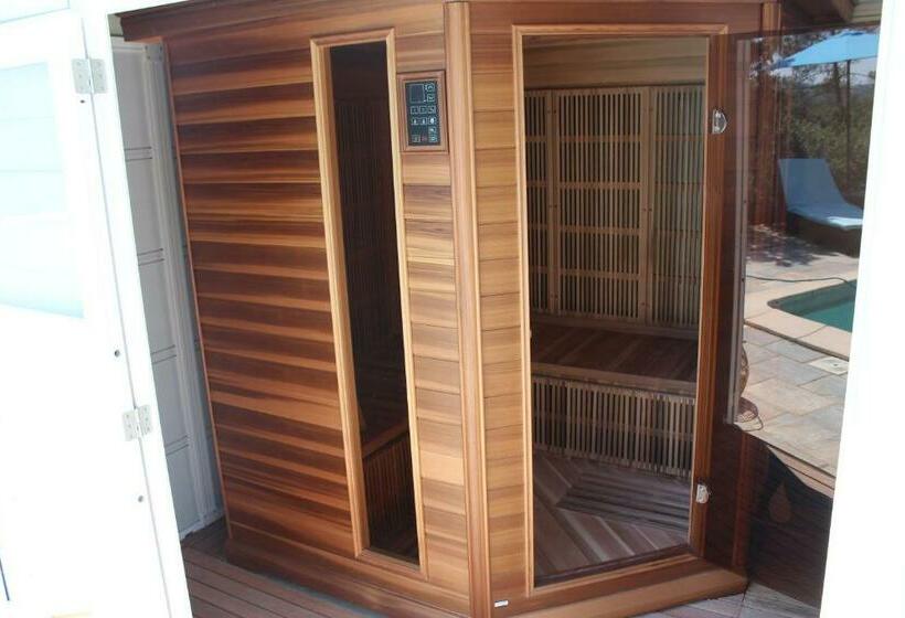 Пансион Villa Asunda B&b Spa & Sauna, Chambres D Hôtes