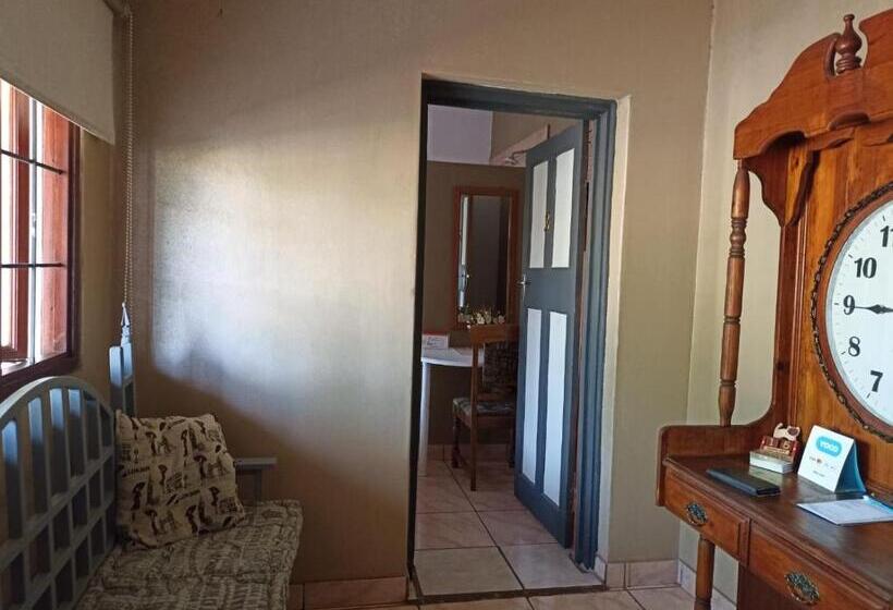 ペンション Villa Luca Guesthouse & Chalets