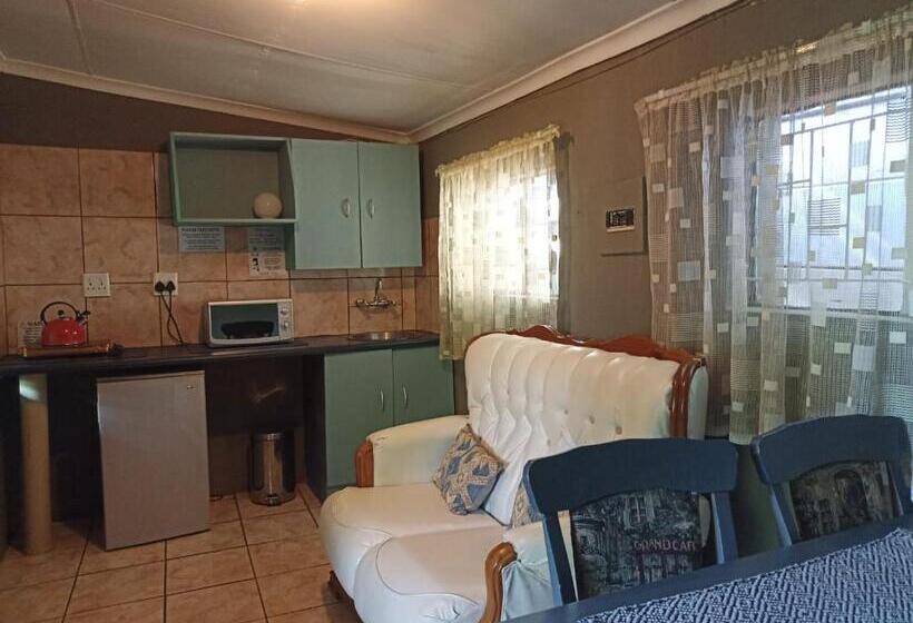 ペンション Villa Luca Guesthouse & Chalets