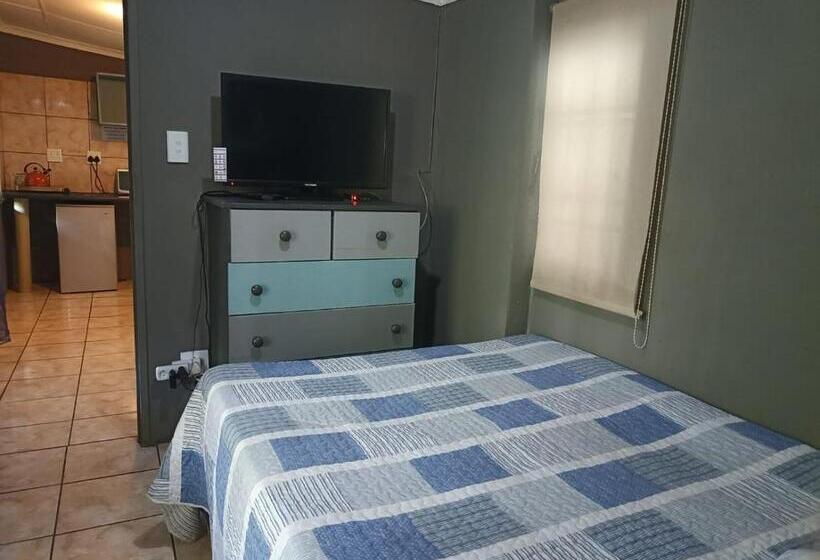 ペンション Villa Luca Guesthouse & Chalets