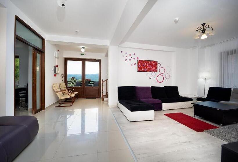 Pensiunea Agroturistica Diana