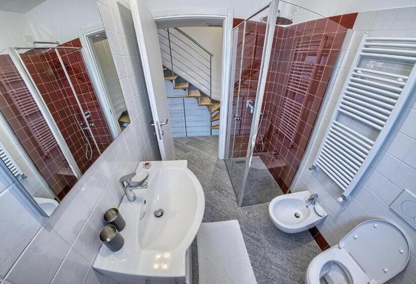 Rainbow Holiday Apartments Lake Como