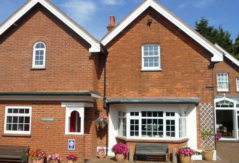 Strathmore Bed & Breakfast