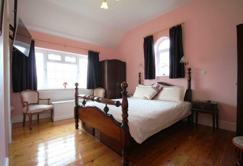 Strathmore Bed & Breakfast